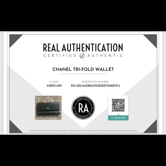 🎉HPx2🎉 CHANEL VINTAGE AUTHENTIC vintage trifold  wallet HP 10/20 & 12/24/21 - Picture 2 of 10